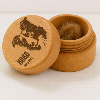 Rond houten aandenken voor hond - bewaardoosje...