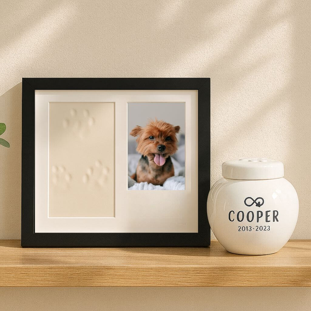 Houten fotolijst voor hond met pootafdruk kleiset - herinneringslijst met foto’s voor binnengebruik